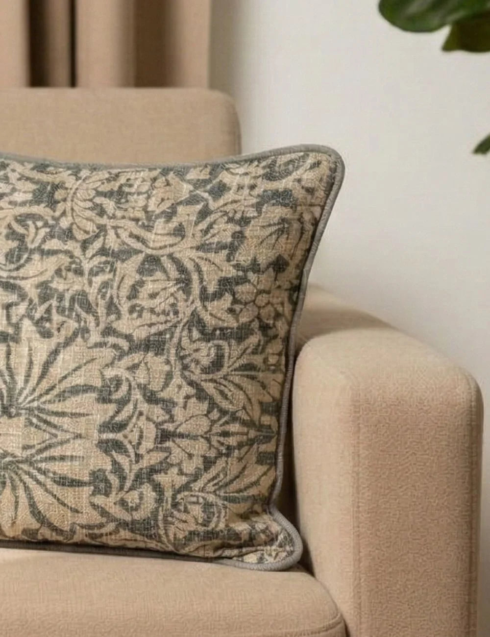 Elegant Botanical Print Cushion