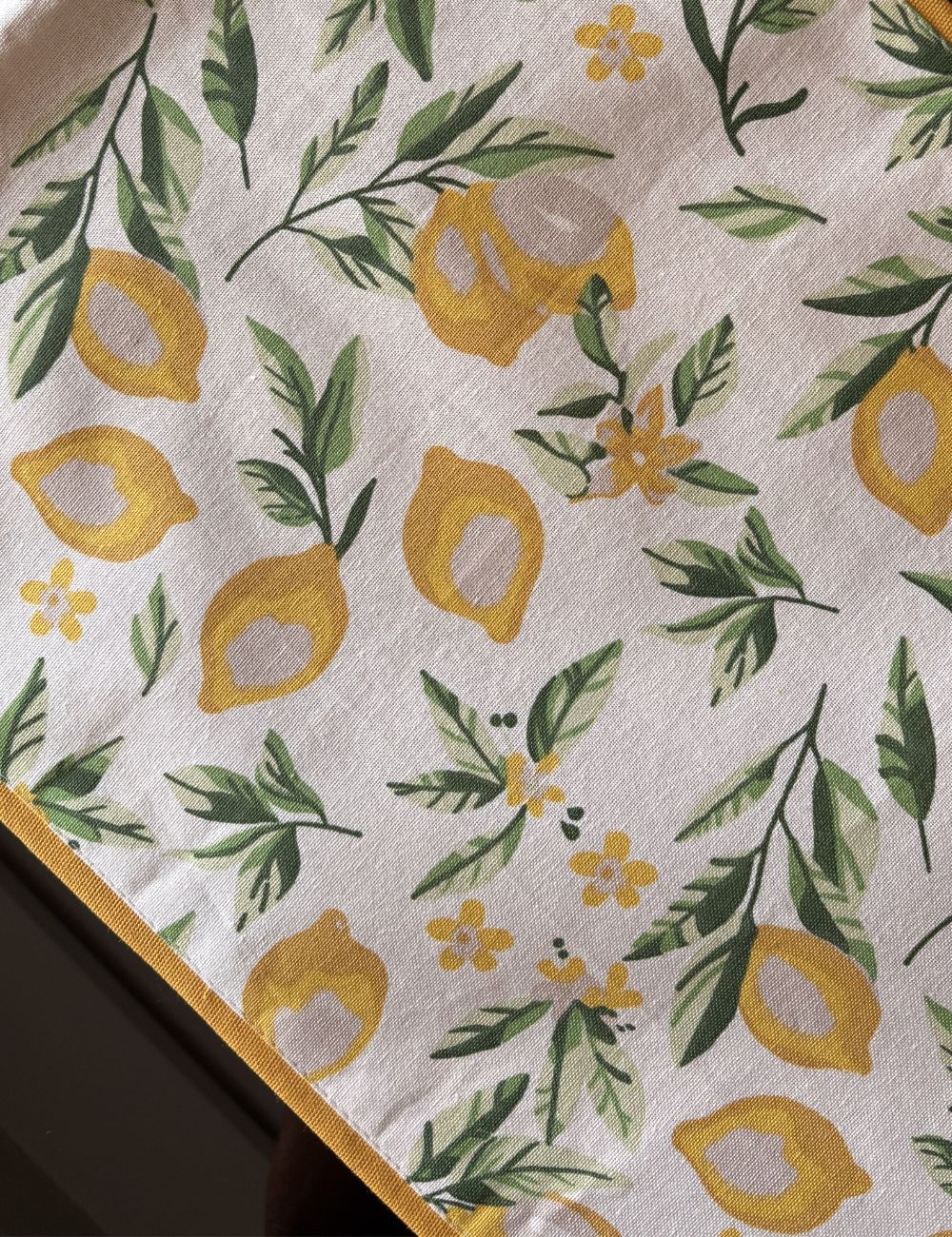 Lemon Garden Table Runner & Placemats