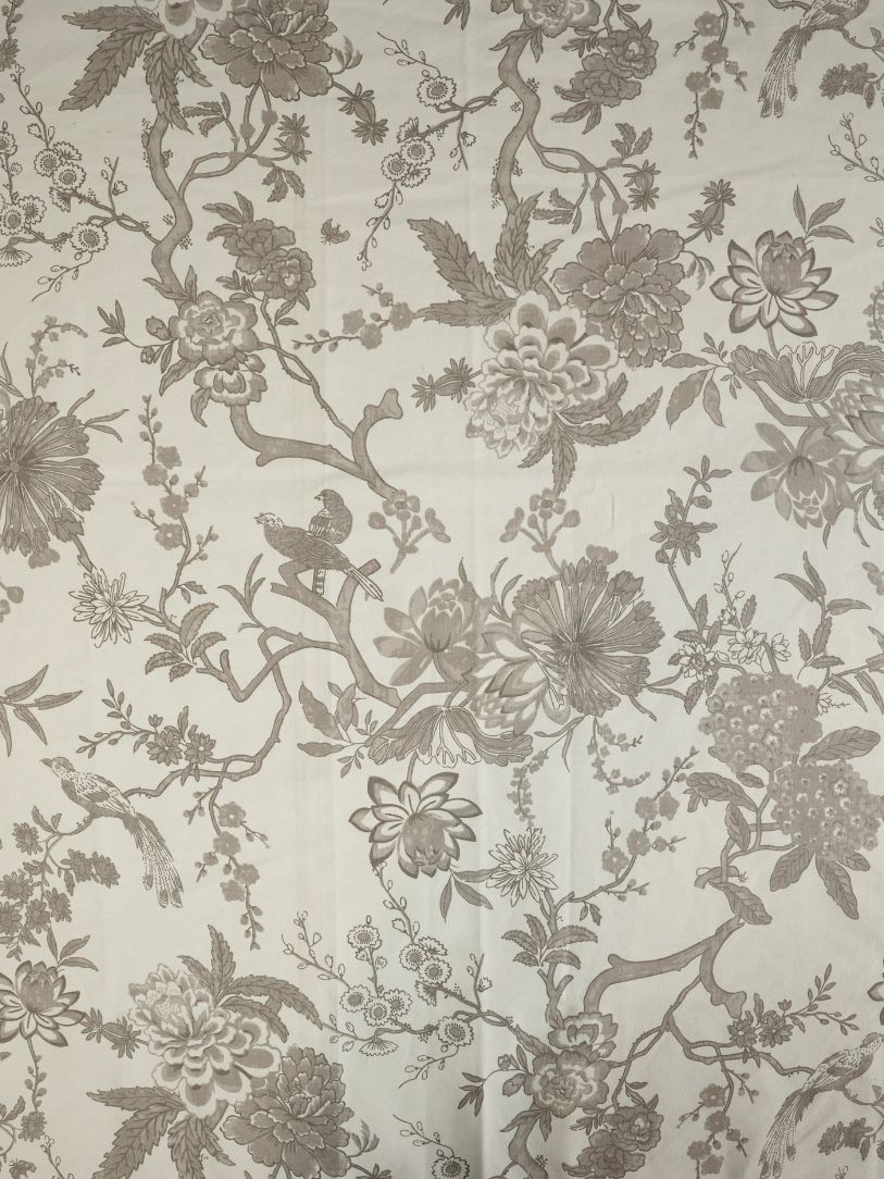 Classic Floral Dining Cover